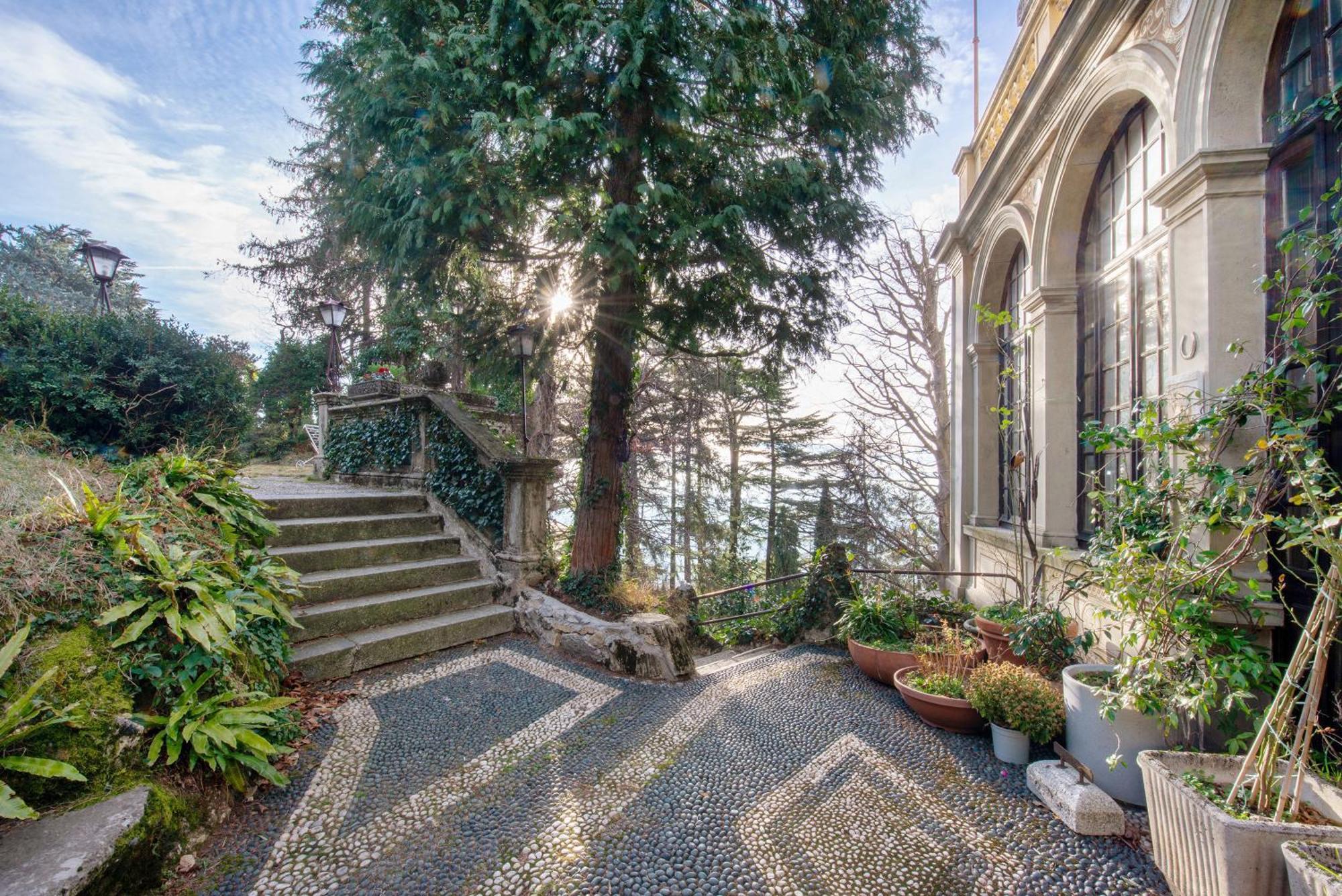 App Mughetto In Villa Marchello Brunate Exterior photo